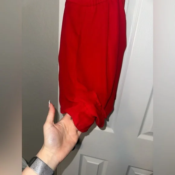 Lush Red Vneck Romper - Picture 4 of 7